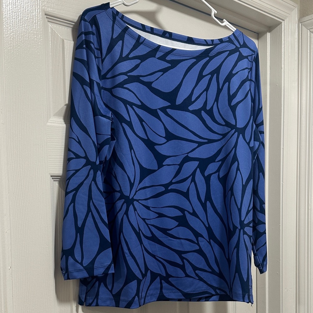 Vineyard Vines Navy and Light Blue Leaf Print Long Sleeve Tee
